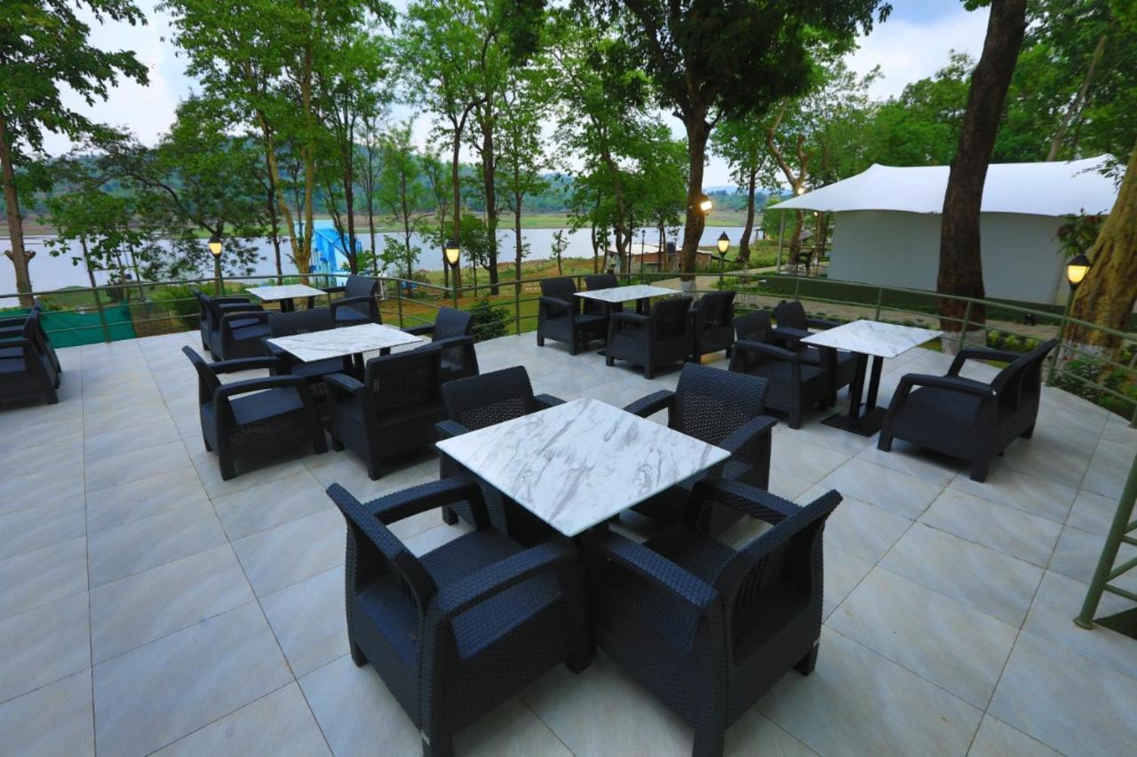 White Feather Resort Kauncha Silvassa Extérieur photo