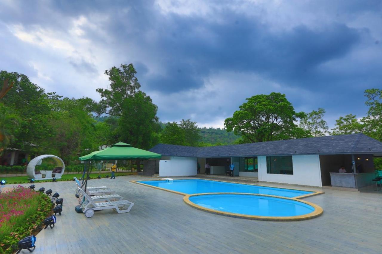 White Feather Resort Kauncha Silvassa Extérieur photo