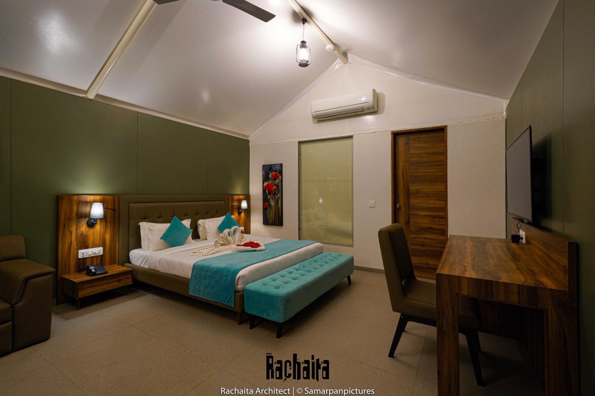 White Feather Resort Kauncha Silvassa Extérieur photo