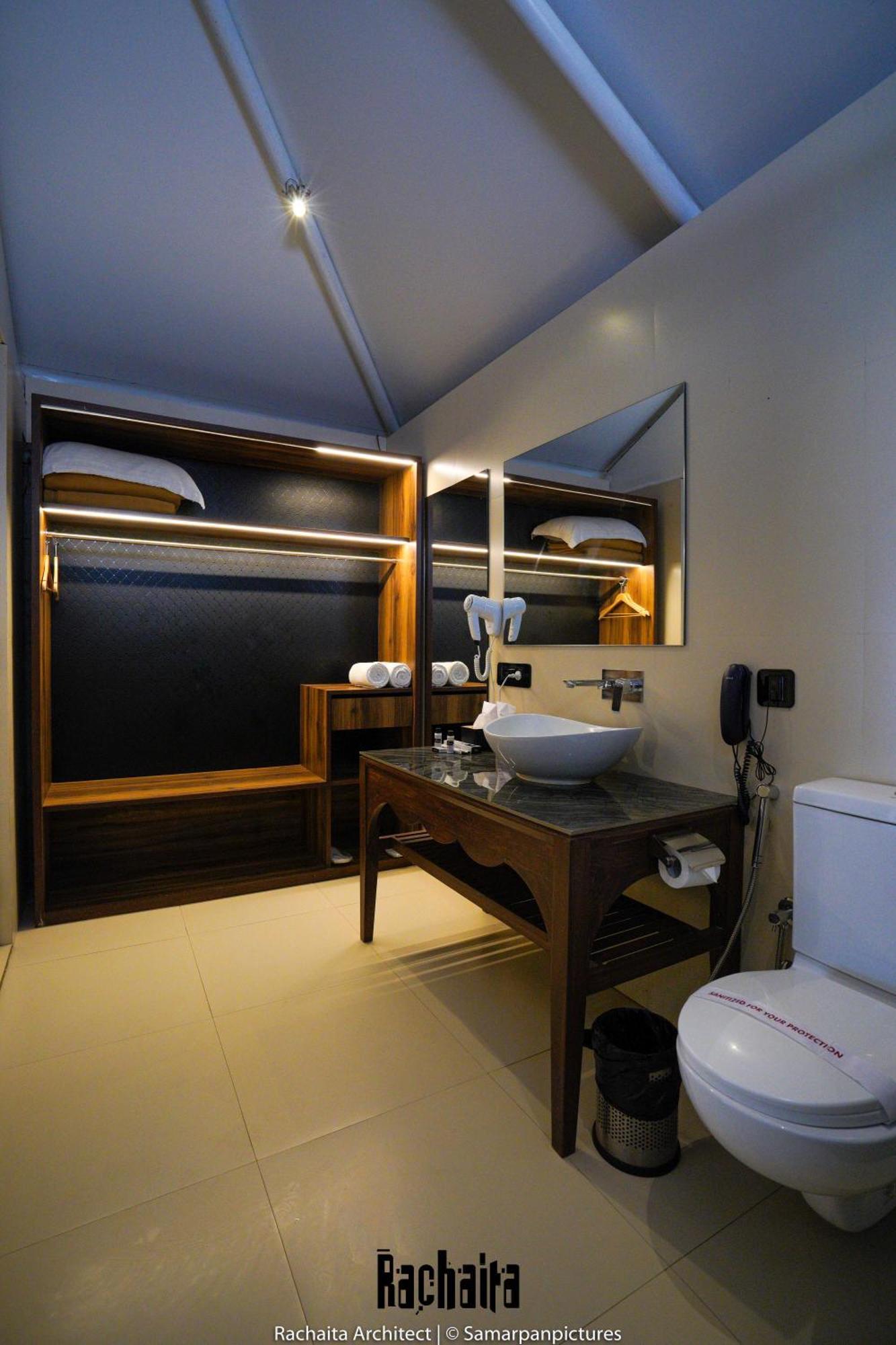 White Feather Resort Kauncha Silvassa Extérieur photo