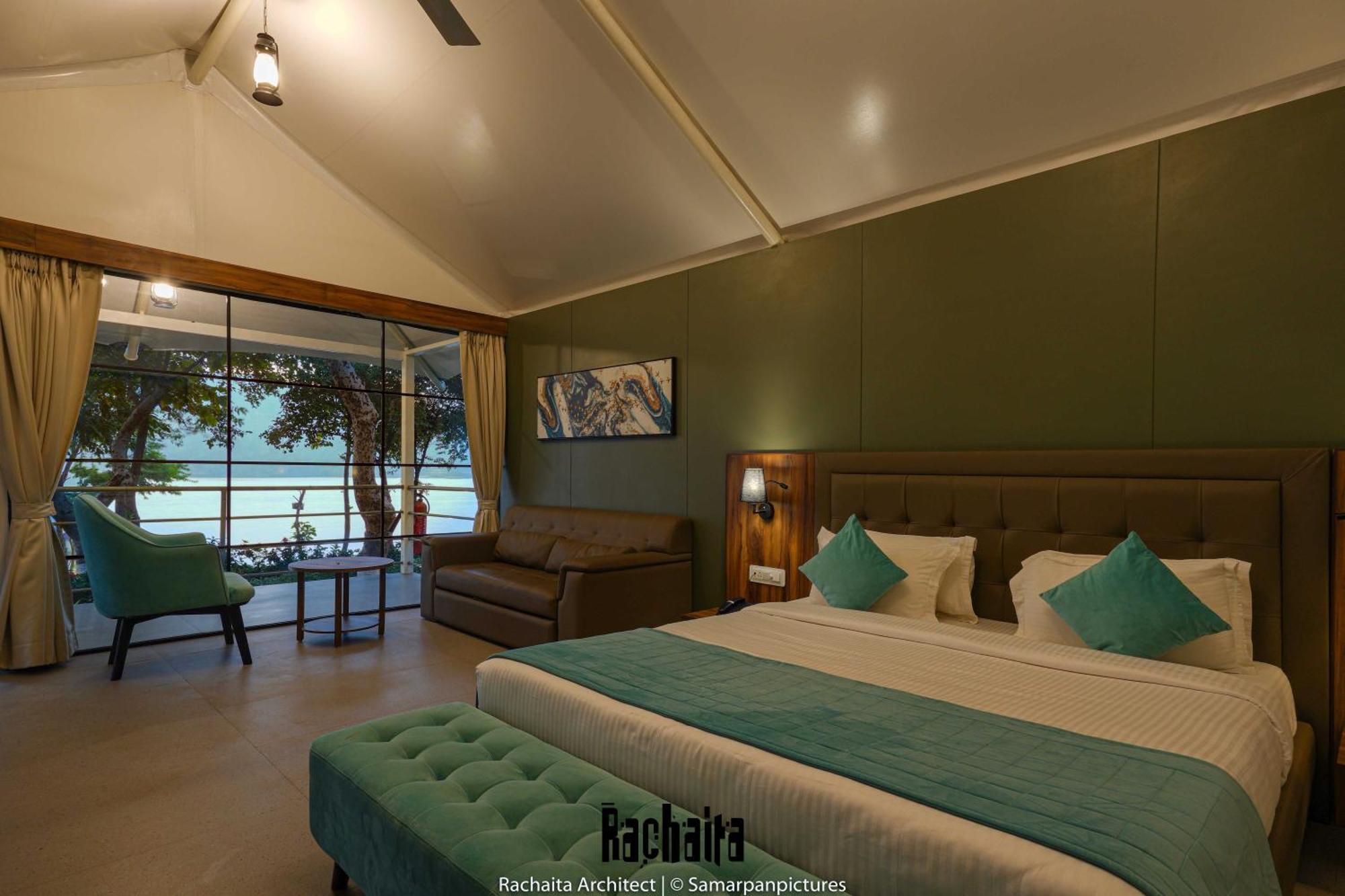 White Feather Resort Kauncha Silvassa Extérieur photo