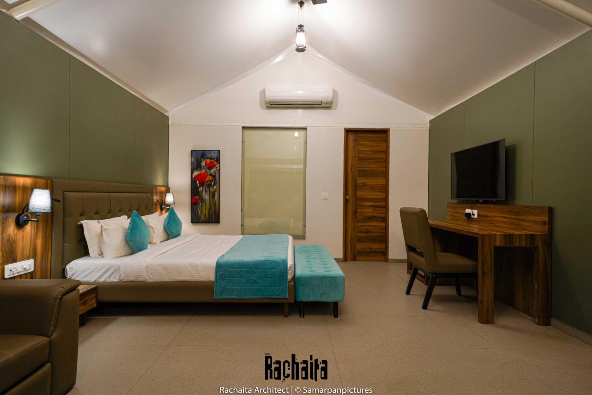 White Feather Resort Kauncha Silvassa Extérieur photo