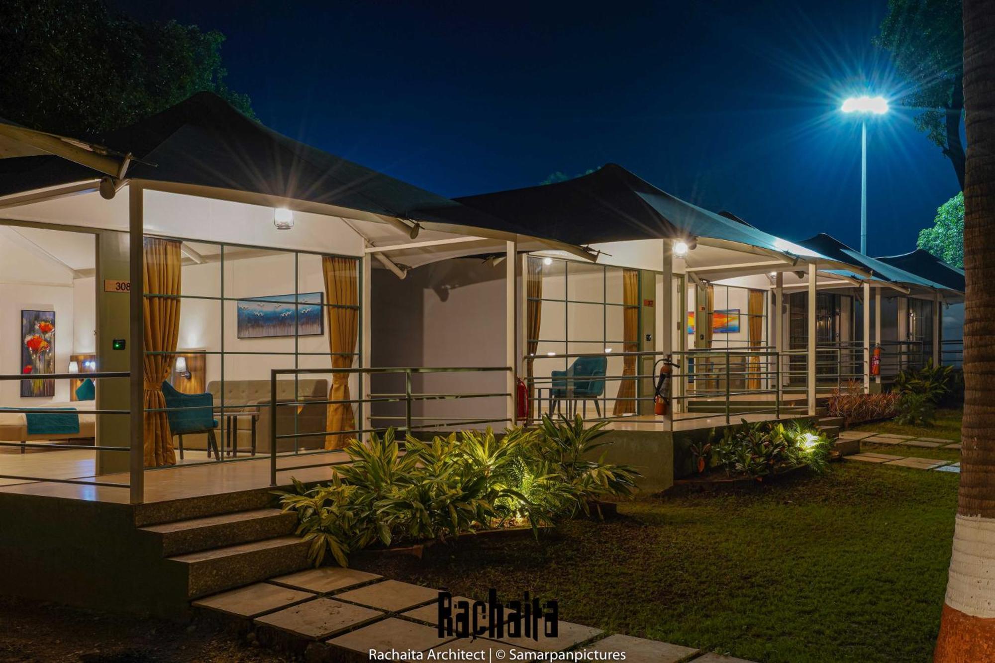 White Feather Resort Kauncha Silvassa Extérieur photo